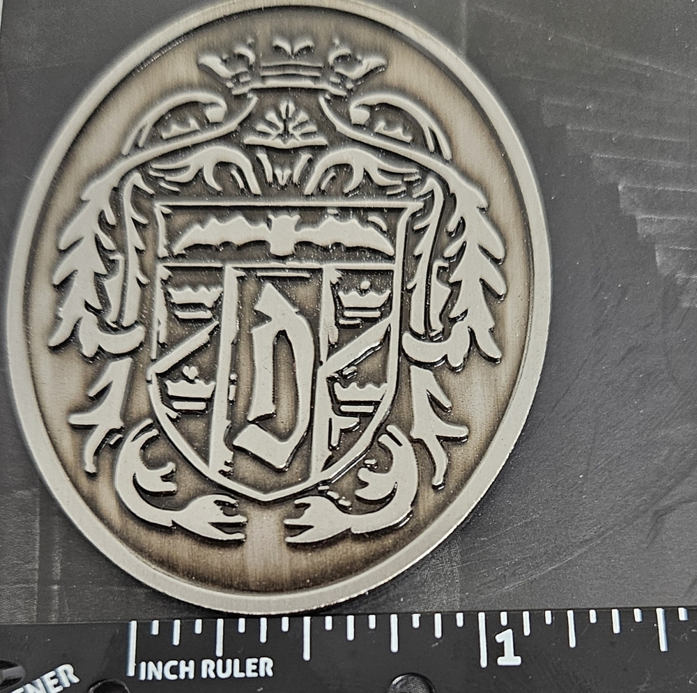 NECA Dracula Enamel Pin Set Jewelry Halloween - Picture 3 of 5